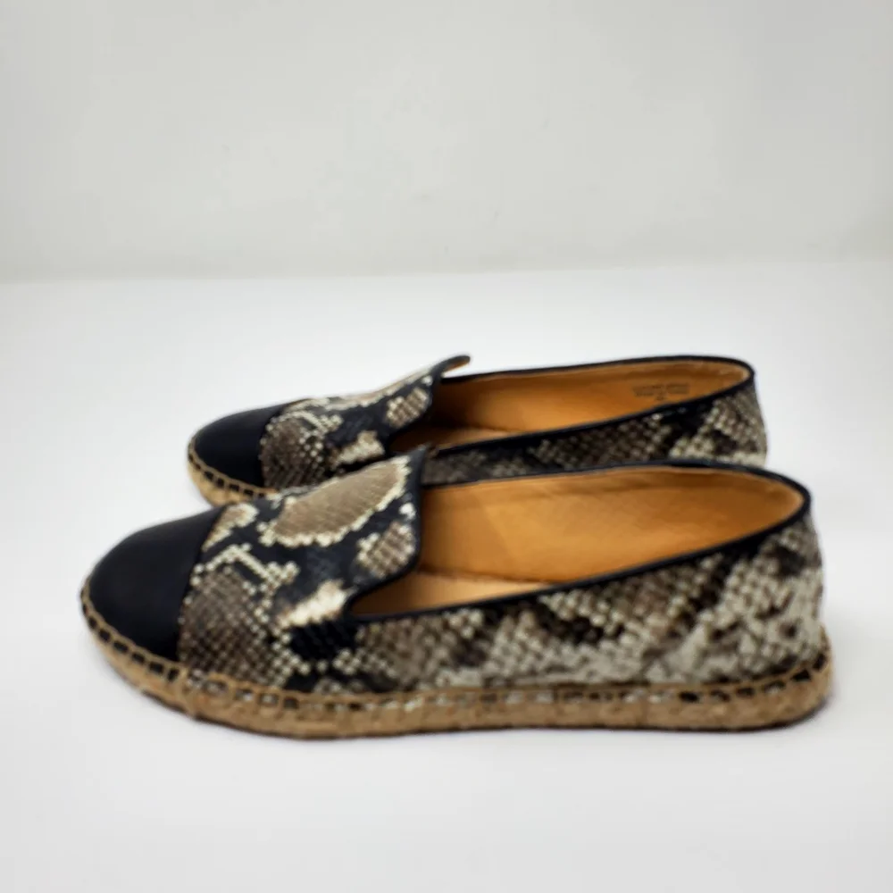 Talbots Izzy Embossed Espadrille flats shoes in great condition - Size 8